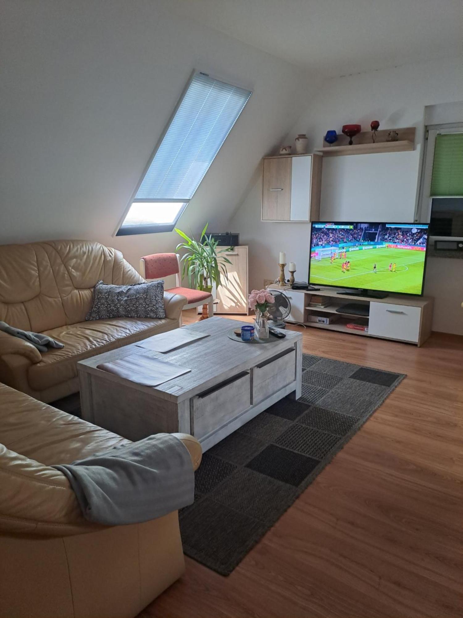 Monteur- Und Ferienwohnung In Hainichen - Obergeschoss Oder Dachgeschoss - Familie Weber Bockendorf Luaran gambar